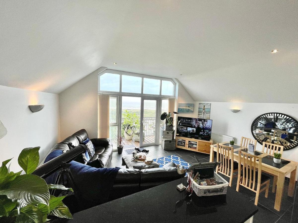 The Mermaids Watch Pendine Dog Friendly With Cymru Holidays Bagian luar foto